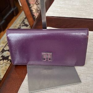 listing-status-banner